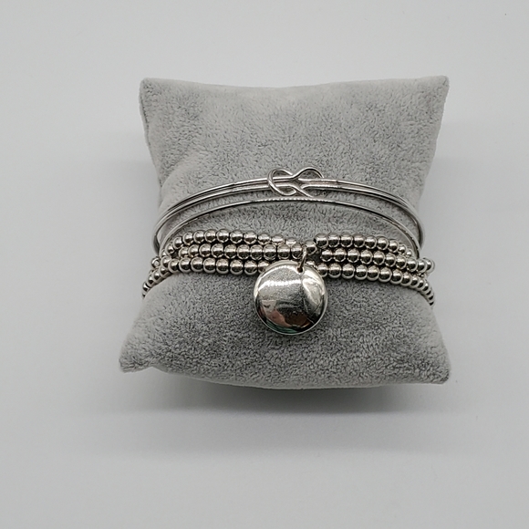 💝Bracelet Trio in Silver Tone - Picture 3 of 5